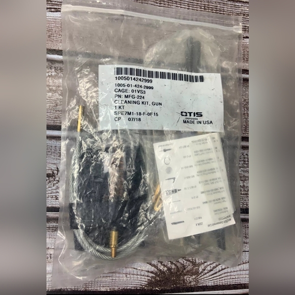 Otis Cleaning Kit, Gun  Military Version NSN 1005-01-424-2999 - Picture 3 of 16